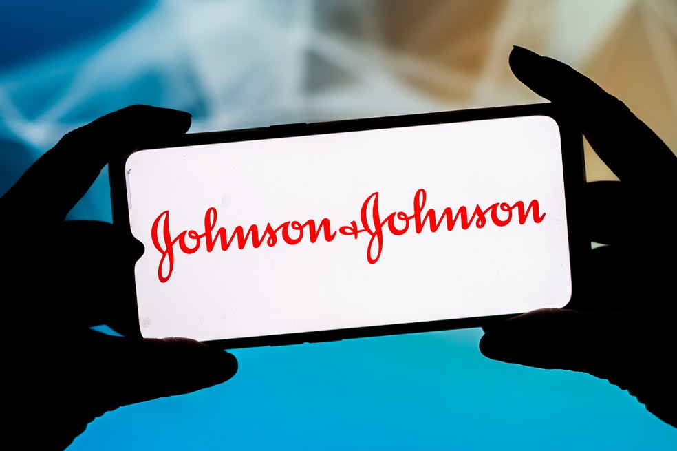 Johnson & Johnson tem lucro de US$ 5,35 bi e US$ 21,38 bi em vendas no ...