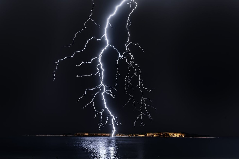 Raio, tempestade — Foto: Philippe Donn/Pexels