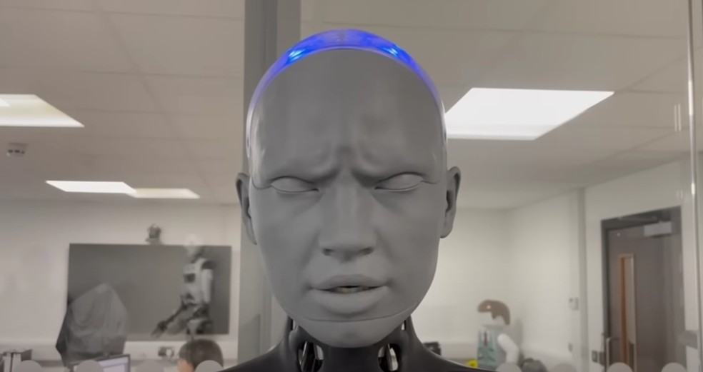 Ameca, robô humanoide, recebeu atualizações com GPT-4 e passou a ter expressões faciais mais convincentes — Foto: Divulgação Engineered Arts