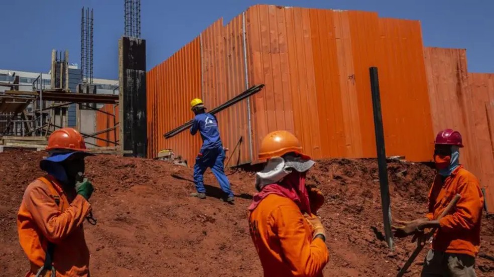 Brasil está em patamares de "pleno emprego", em que praticamente todo mundo que quer trabalhar consegue vaga — Foto: Getty Images via BBC News