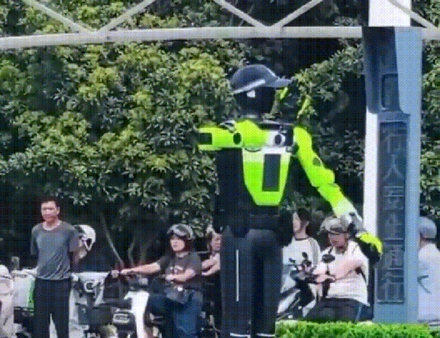Robô da SUPCON já atua como guarda de trânsito na China
