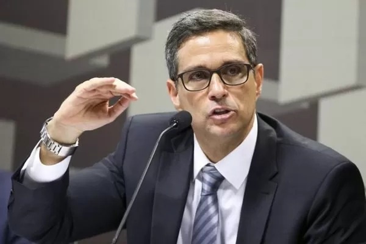 Tecnologia é ferramenta para promover democratização dos serviços financeiros, diz Campos Neto | Economia