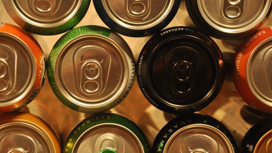 Reciclagem de latas de alumínio para bebidas alcança 100% pela primeira vez na história