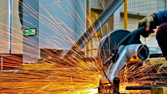 Setor siderúrgico cita "emergência" e cobra imposto de importação de 25%