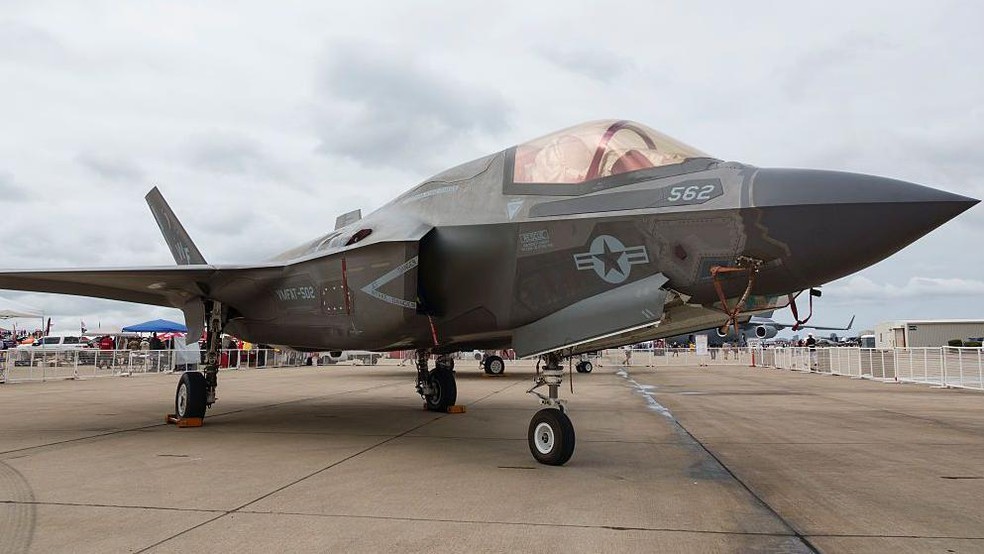 Os minerais de terras raras são essenciais para a fabricação de caças como o F-35 — Foto: BBC News fonte