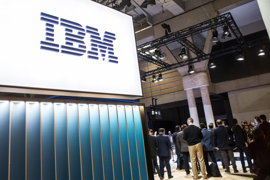 IBM lucra mais no 1º trimestre mas receita decepciona Empresas
