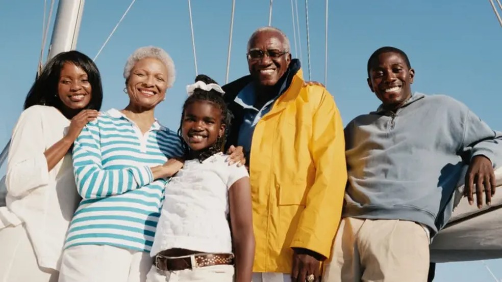 Pesquisadores da Universidade de Cambridge (Reino Unido) afirmam que o cérebro permanece na fase adolescente até o início dos 30 anos, quando "atinge o auge" — Foto: Getty Images via BBC News