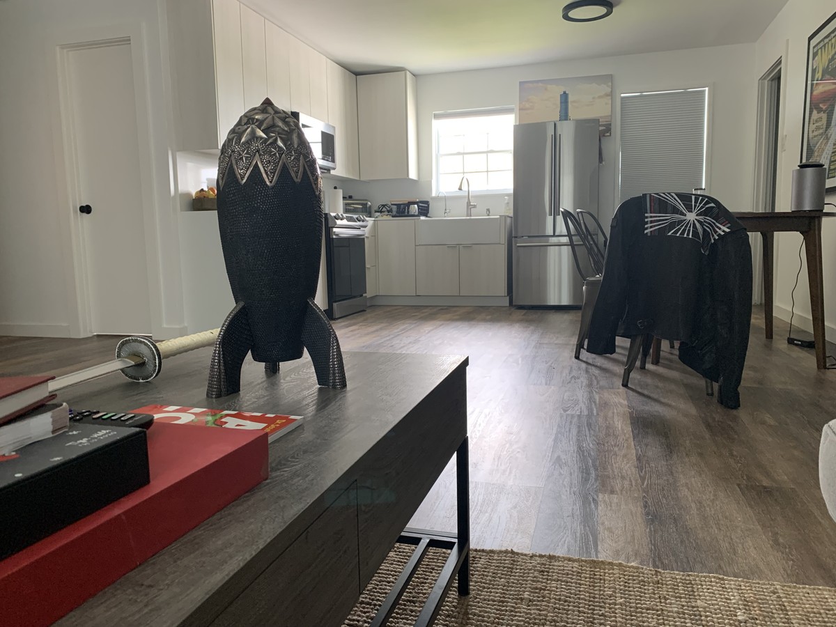 Biógrafo de Elon Musk mostra imagem rara do interior da casa do ...