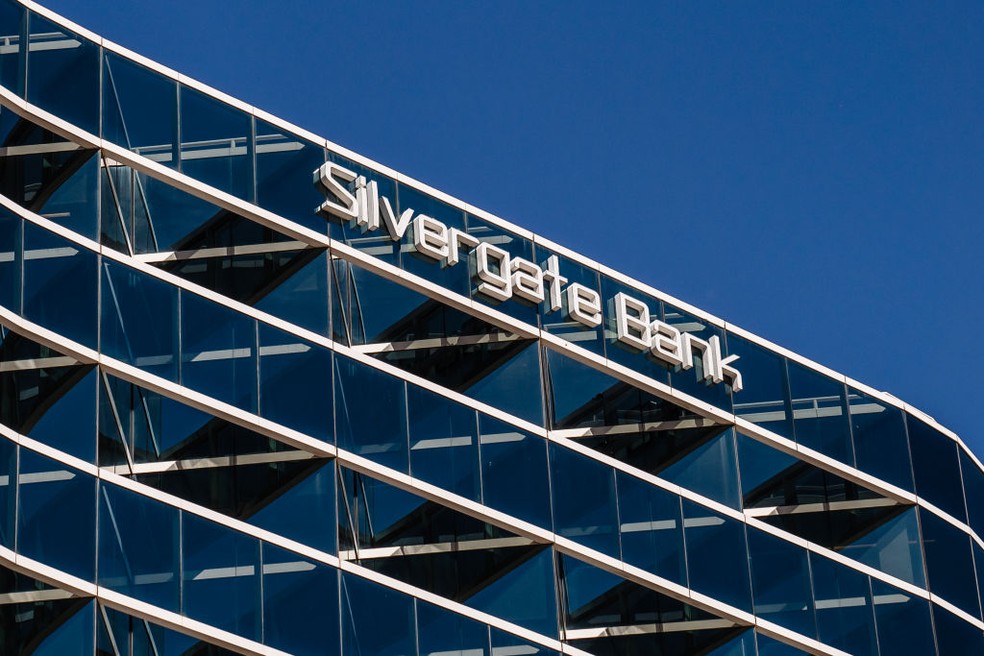 Nos EUA, Fed emite ordem para que Silvergate Bank siga com plano de ...