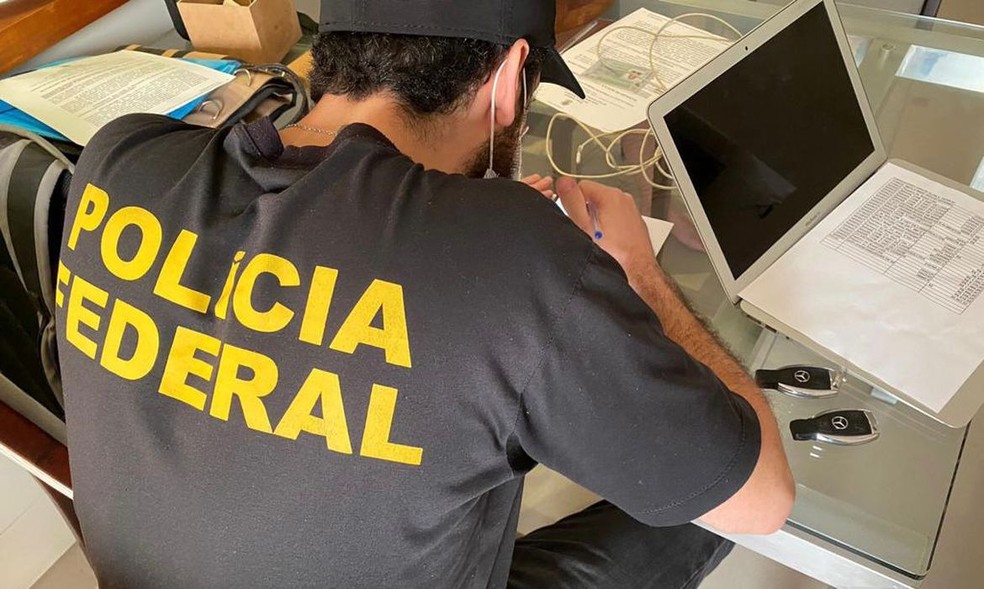 Polícia Federal deflagra operação para desarticular esquemas criminosos voltados para a prática de fraudes em contas eletrônicas — Foto: PF via Agência Brasil