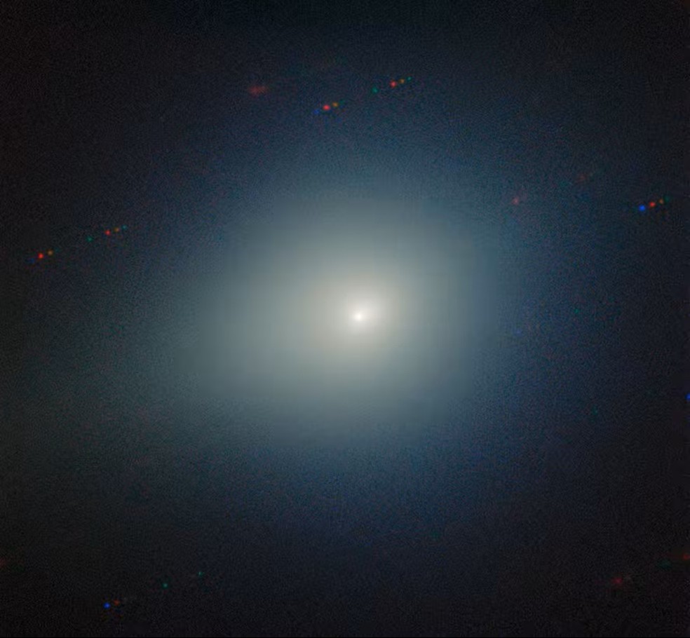 Cometa interestelar 3I/ATLAS emite brilho esverdeado em novas imagens — Foto: International Gemini Observatory/NOIRLab/NSF/AURA/B. Bolin