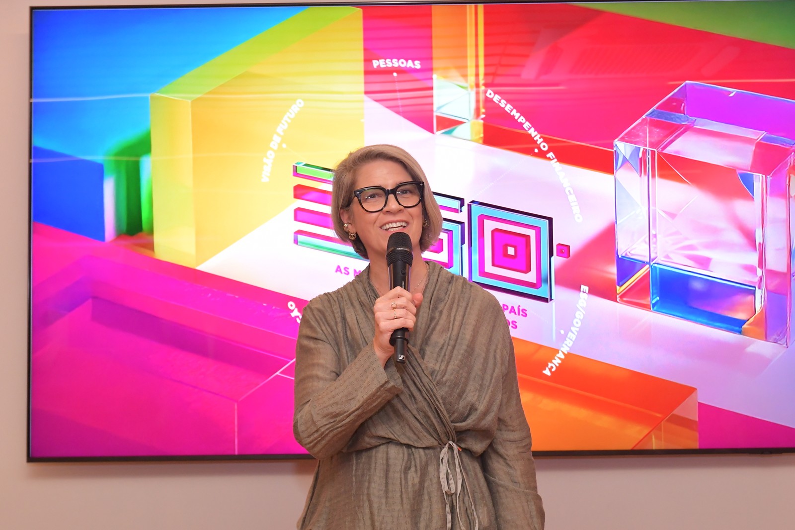 Maria Fernanda Delmas, diretora de redação do Valor Econômico e de Marcas Segmentadas de Economia e Negócios da Editora Globo, ficou responsável pela abertura do evento — Foto: Flavio Santana