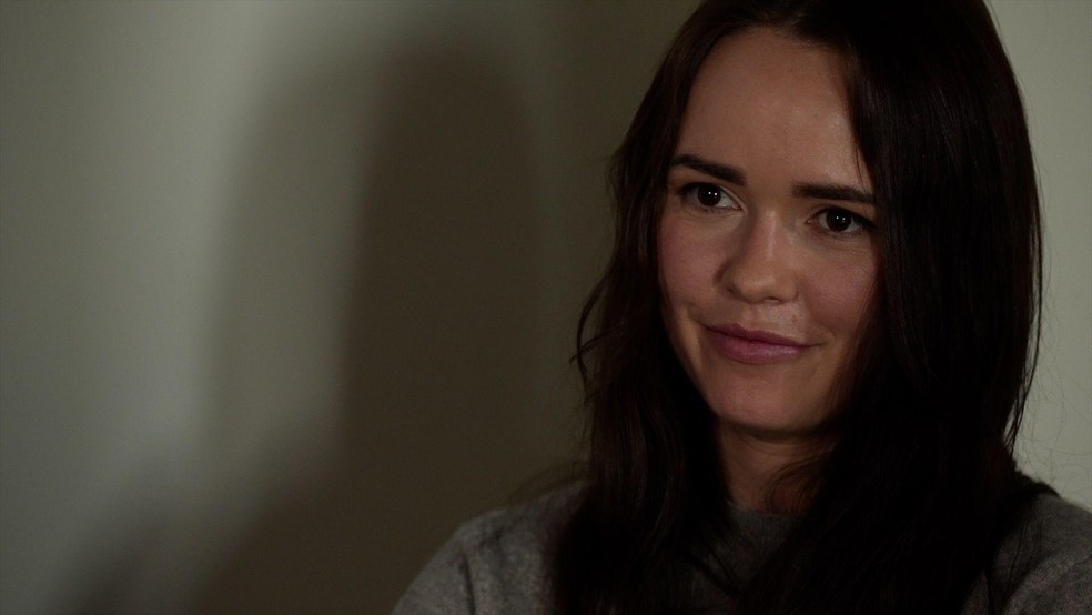 Irena Terekh, da Fire Point, afirma que o míssil Flamingo é preto porque "come petróleo russo". — Foto: BBC News fonte