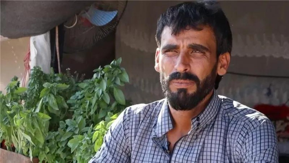 Hamid diz que foi a primeira pessoa em seu acampamento a entrar no TikTok Live (Foto: BBC) — Foto: Epoca Negocios