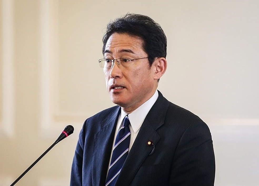 Fumio Kishida, primeiro-ministro do Japão, disse que conversou com premiê chinês sobre liberação de água radioativa de Fukushima  — Foto: Tasnim News Agency, CC BY 4.0 <https://creativecommons.org/licenses/by/4.0>, via Wikimedia Commons