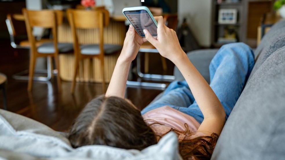 Austrália é o primeiro país a proibir redes sociais para menores de 16 anos — Foto: BBC