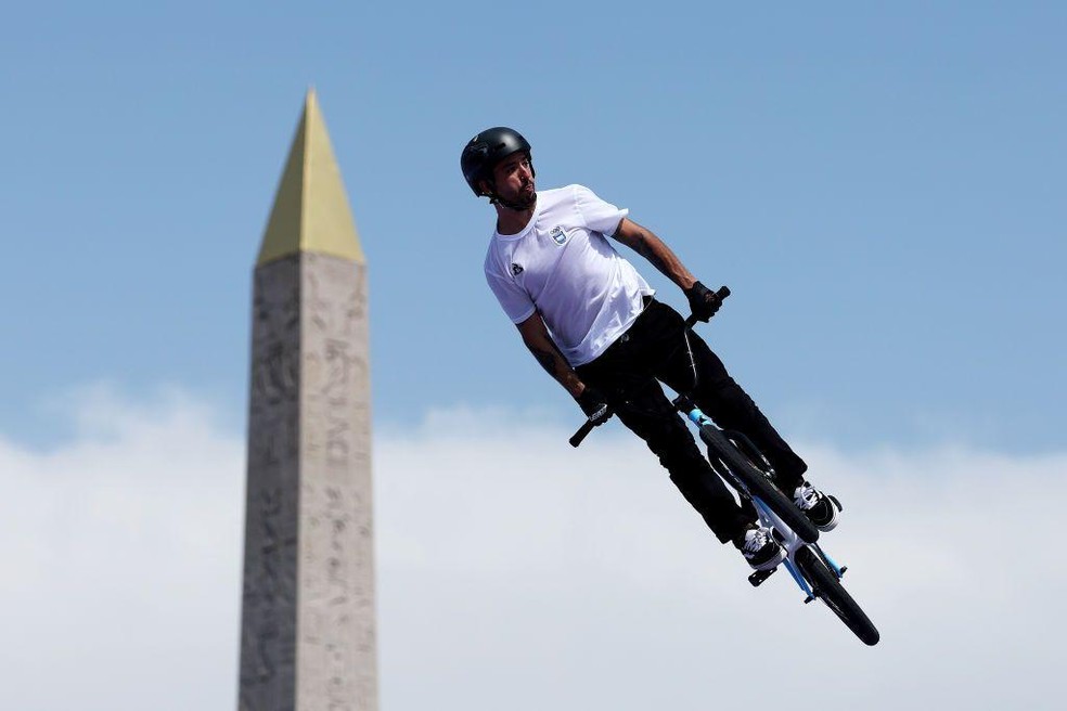 Fonte BBC News — Foto: José 'Maligno' Torres conquistou ouro no BMX Freestyle