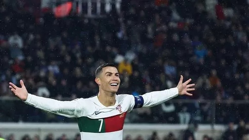 Para Cristiano Ronaldo, 'o talento sem o trabalho não é nada' — Foto: GETTY IMAGES via BBC