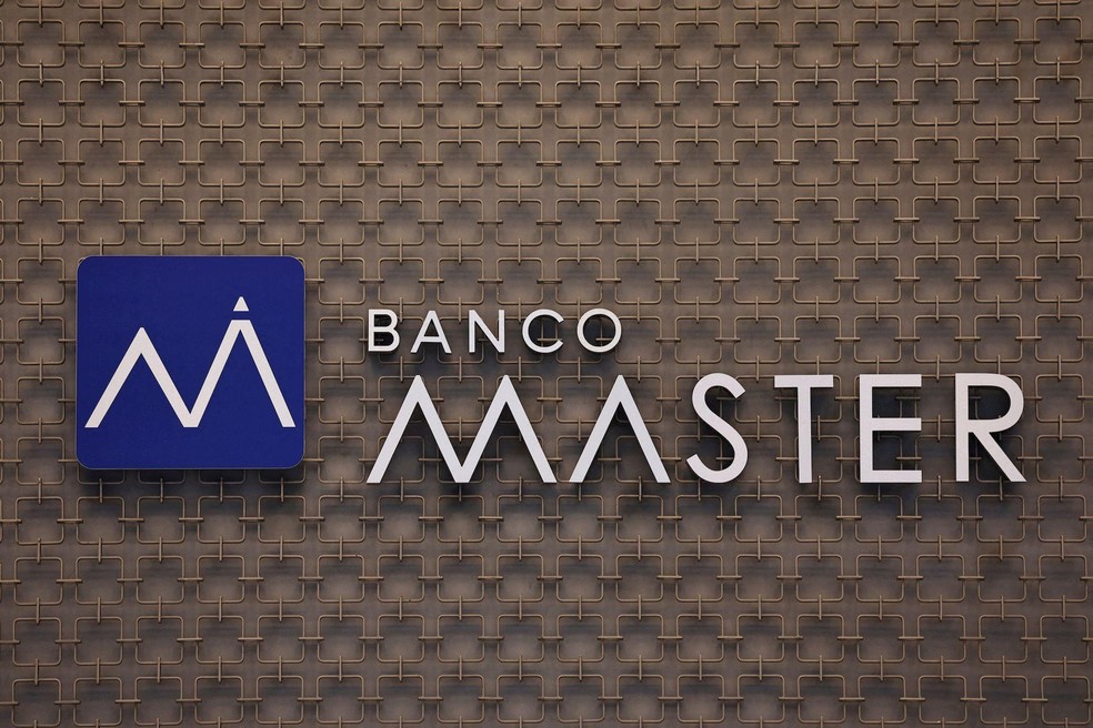 Caso do Banco Master está tendo grandes repercussões no sistema financeiro e também no mundo político brasileiro — Foto: BBC News fonte