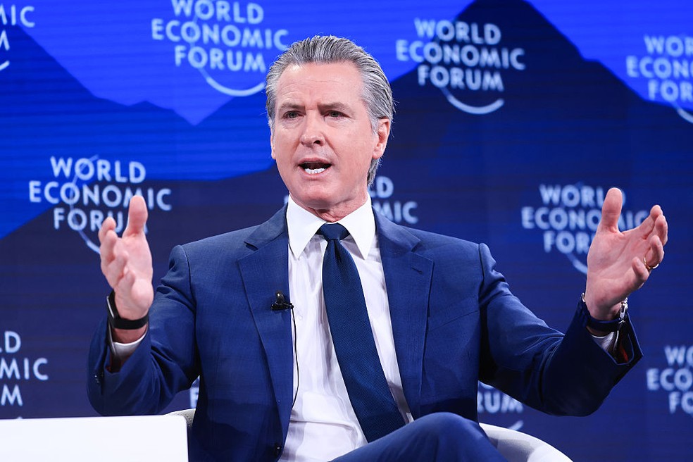Gavin Newsom questiona práticas de moderação do TikTok após relatos de censura — Foto: Krisztian Bocsi/Bloomberg via Getty Images