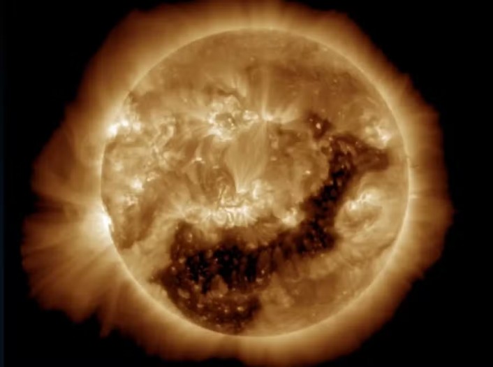 Tempestade solar mais intensa em mais de 20 anos provoca auroras e afeta sistemas de GPS