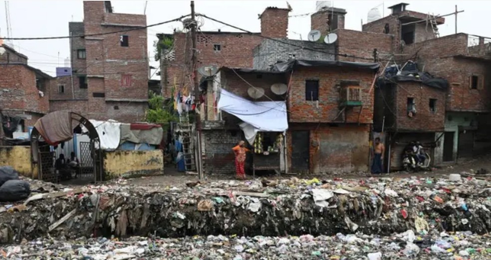 A Índia está cada vez mais rica, mas suas cidades seguem sujas e caóticas. Por quê?