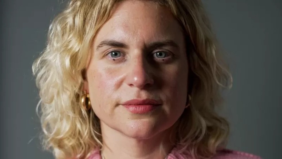 'Meu filme não dá notoridade aos criminosos', diz diretora Rosie Morris — Foto: TYKE FILMS via BBC