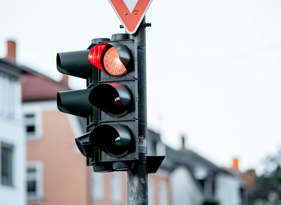 Semáforo — Foto: Pexels