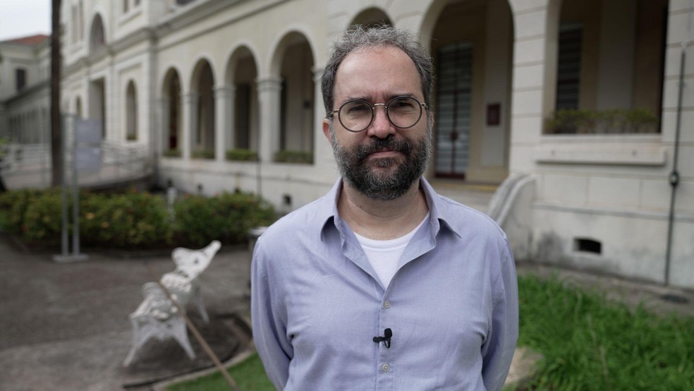 Rafael Cariello pesquisou como o avanço do café rumo ao interior paulista se deu, inicialmente, por uma mudança política — Foto: BBC News fonte