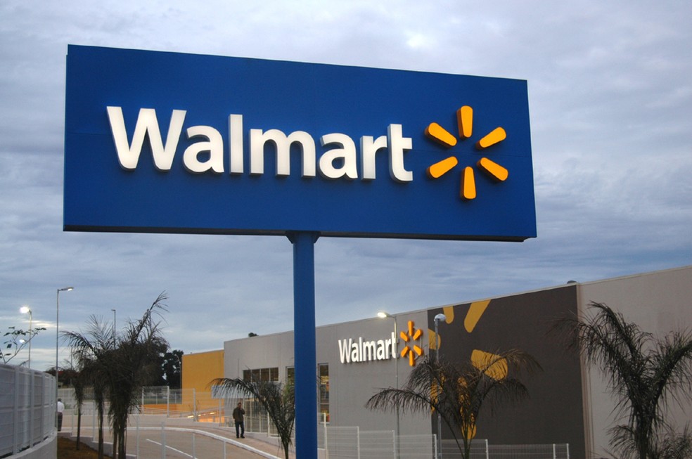 Walmart Brasil fecha 60 lojas e anuncia novo presidente - 15/01/2016 -  Mercado - Folha de S.Paulo