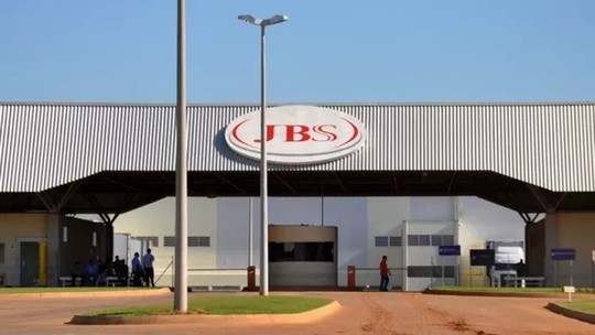JBS inicia construção na Espanha de maior fábrica do mundo de carne cultivada