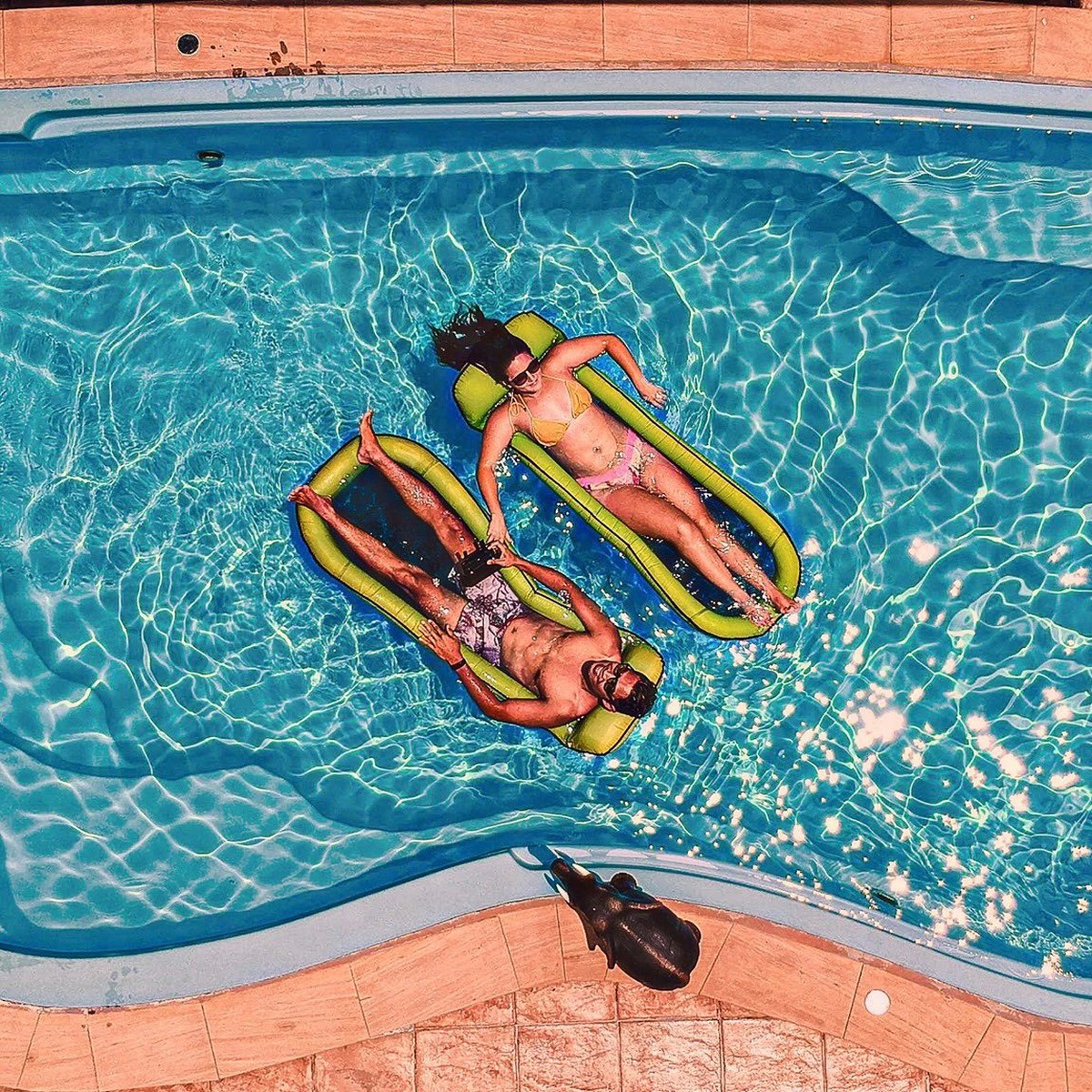 Casal deixa emprego em empresa de tecnologia, vira nômade digital e viaja pelo mundo de graça; saiba como | Futuro do trabalho