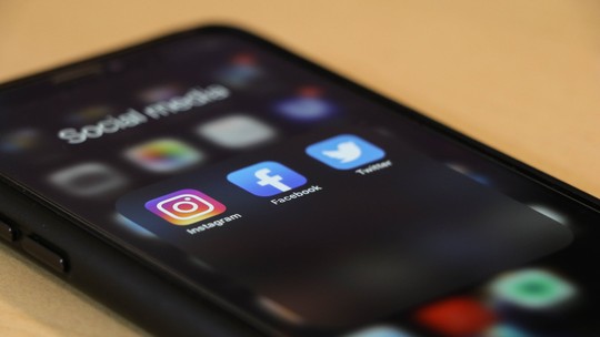Meta planeja cobrar usuários de Instagram e Facebook na UE por serviços sem anúncios, dizem fontes