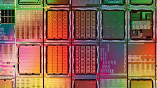 Intel vai segregar unidade de chip programável e planeja IPO