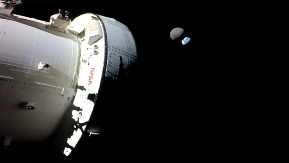 Cápsula da Nasa bate recorde em missão que prepara volta de humanos à Lua