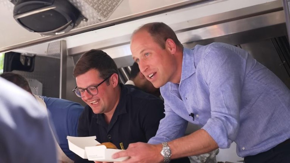 Príncipe William serve hambúrguer vegetariano em food truck em Londres, Gestão