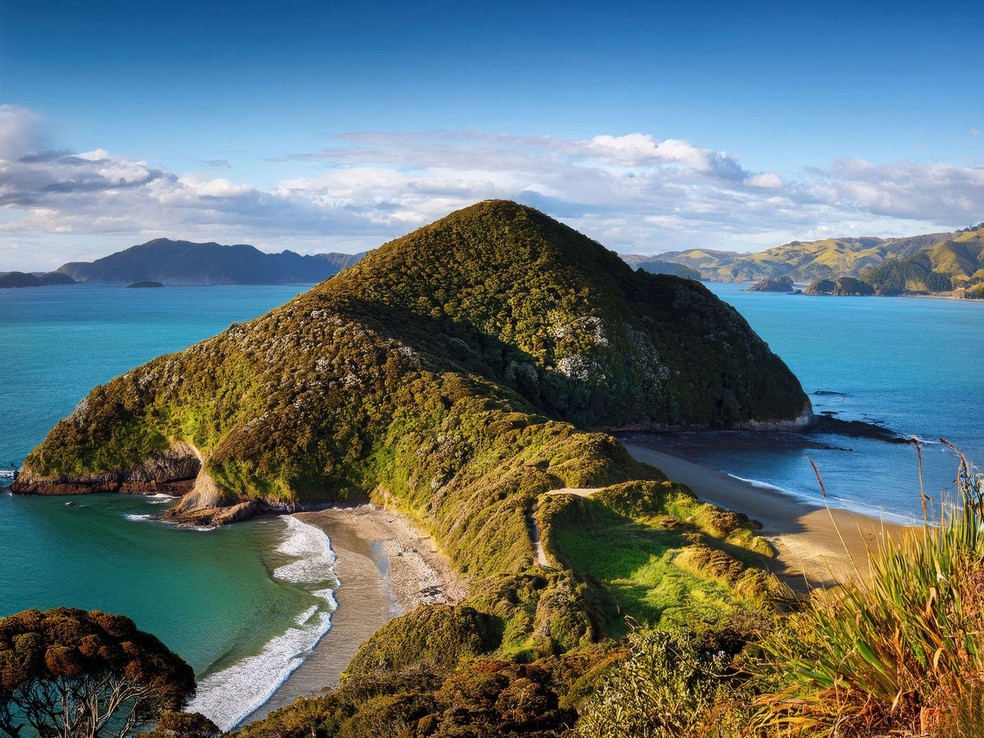 A Zelândia era originalmente parte do antigo supercontinente de Gondwana, que foi formado há cerca de 550 milhões de anos — Foto: BBC News fonte