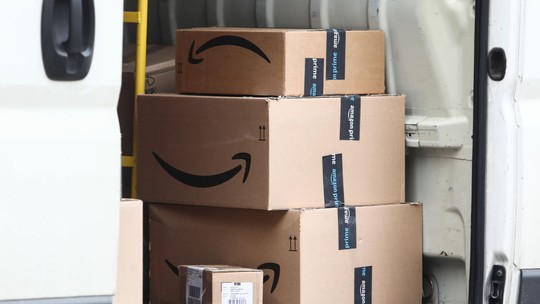 Amazon planeja contratar 250 mil trabalhadores nos EUA para temporada de fim de ano