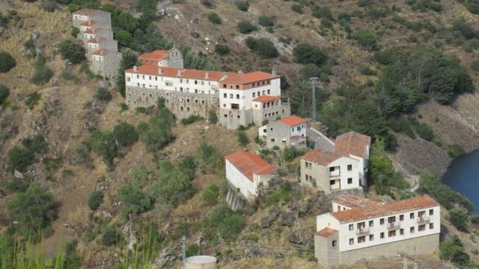 A aldeia de Salto de Castro. na fronteira da Espanha com Portugal, está desabitada há mais de 30 anos — Foto: BALLES2601/WIKIMEDIA COMMONS