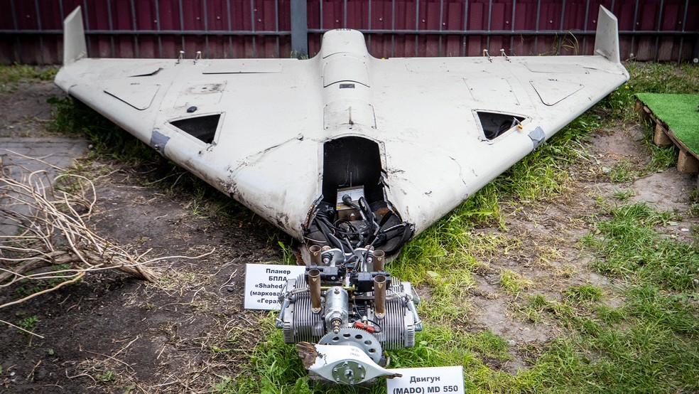 A Rússia originalmente importava um tipo de drone conhecido como Shahed 136, vindo do Irã — Foto: BBC News fonte