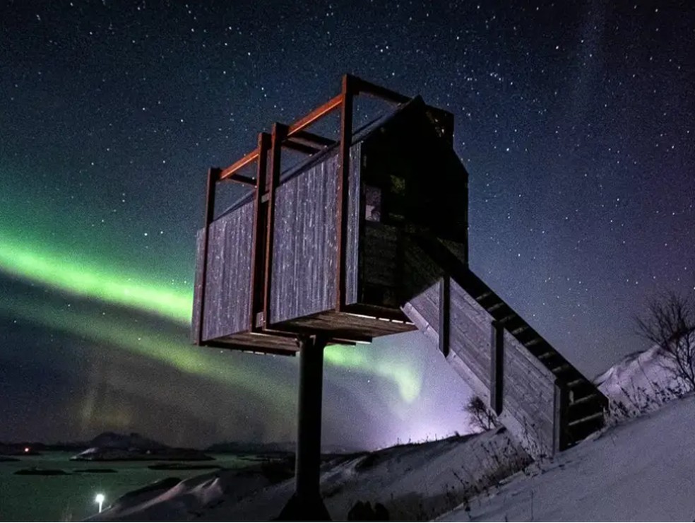 Vila tem vista para aurora boreal — Foto: Reprodução