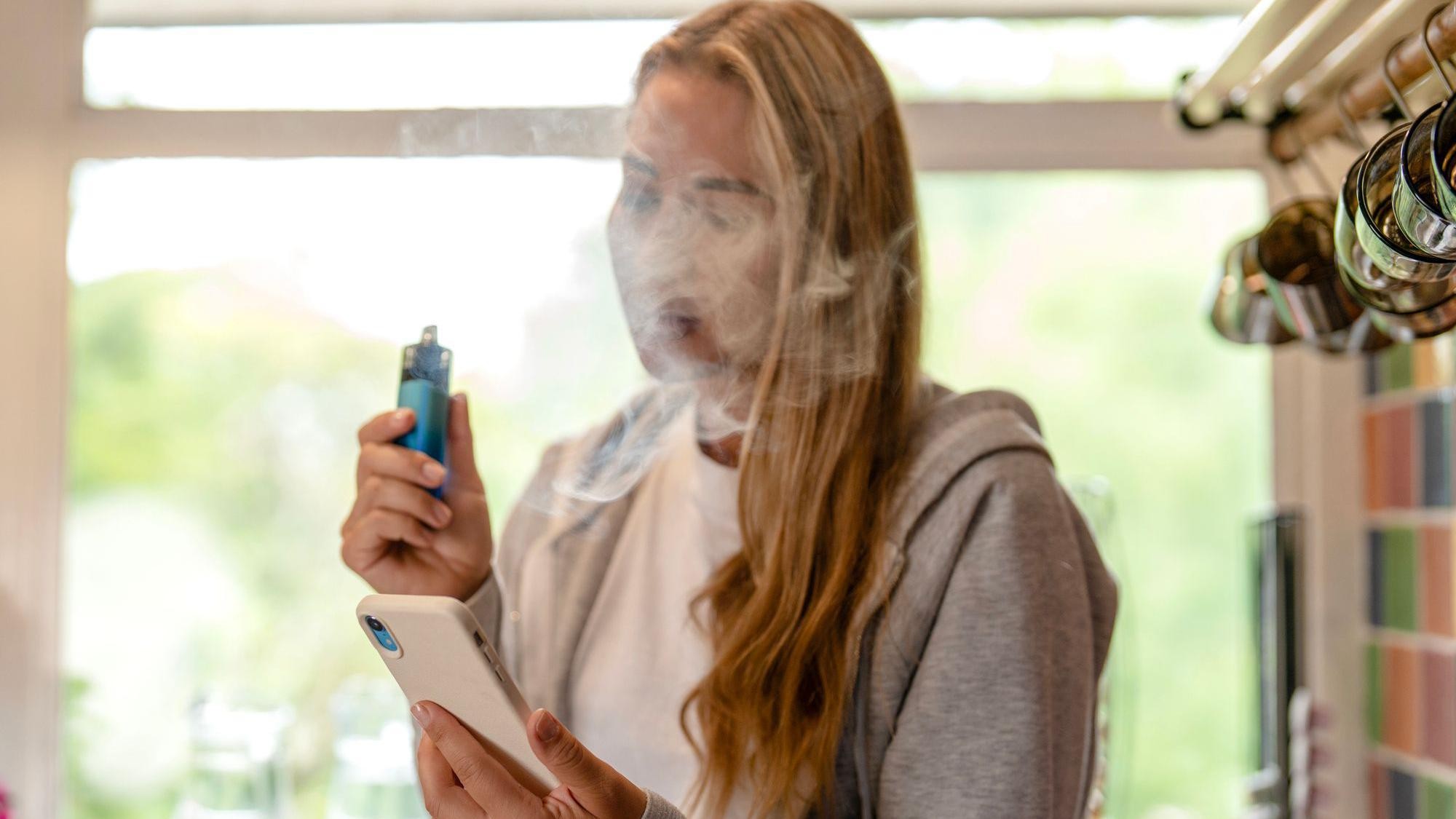 O alerta de médicos sobre o risco de cigarros eletrônicos para crianças e jovens - QTU Questões do Universo