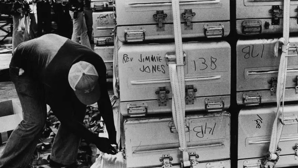 Mais de 900 pessoas morreram em Jonestown, incluindo Jim Jones — Foto: GETTY IMAGES via BBC
