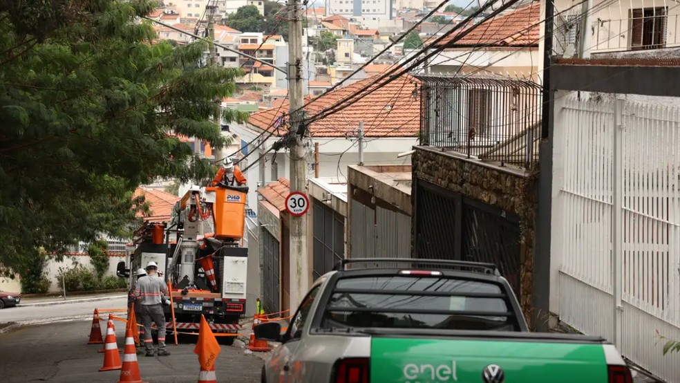 A Aneel iniciou processo que pode culminar em rompimento de contrato com a multinacional italiana — Foto: BBC News fonte