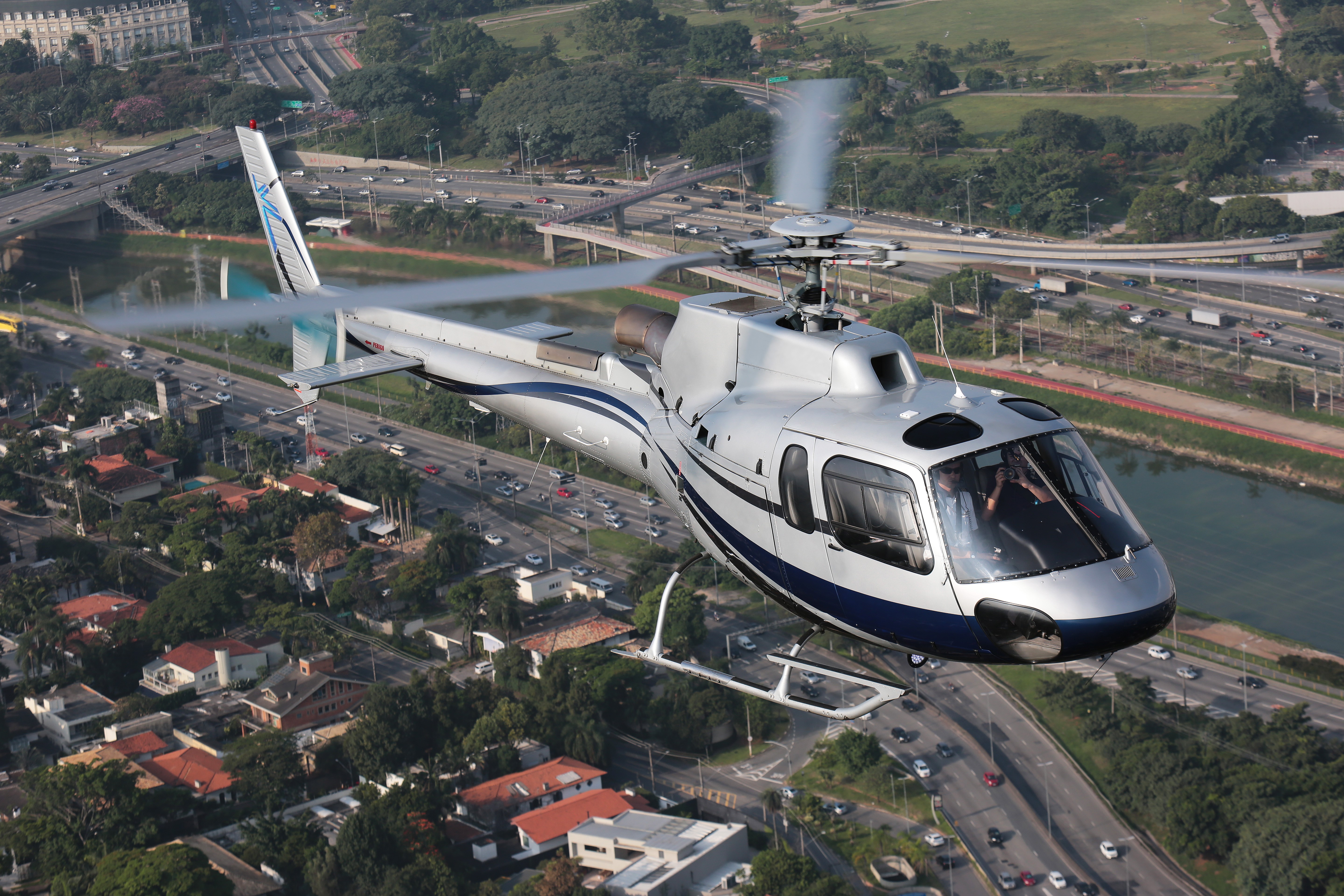 Feira de aviação em SP: de aeronaves compartilhadas a jatos de R$ 300 milhões