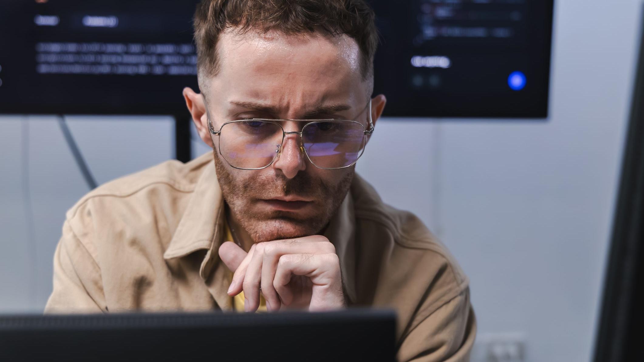 Modelos de IA com acesso à internet geram preocupação após empresas relatarem incidentes