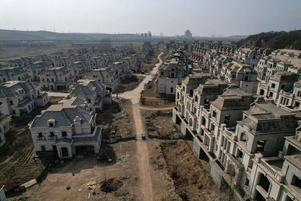 Vista aérea da vila abandonada — Foto: Getty Images