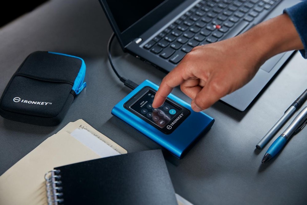 Pen drive é coisa do passado? Líder da Kingston no Brasil admite queda ...