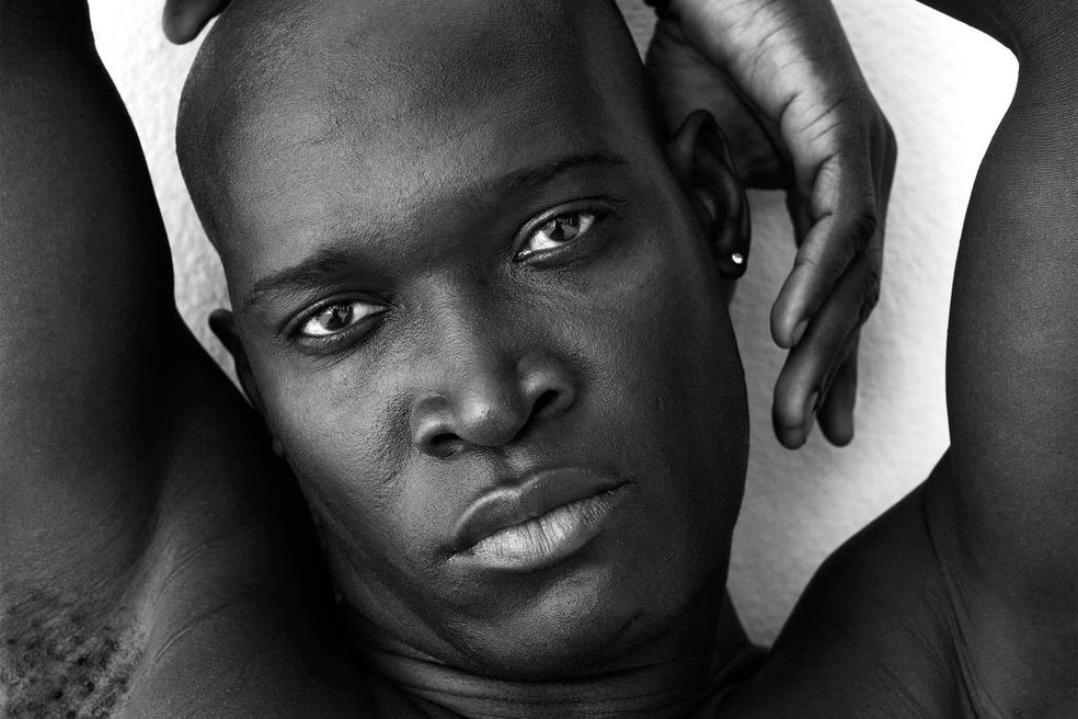 Retrato de Vensam Lala, que nasceu na Guiné-Bissau em 1980 e veio para o Brasil em 2010 — Foto: Bob Wolfenson