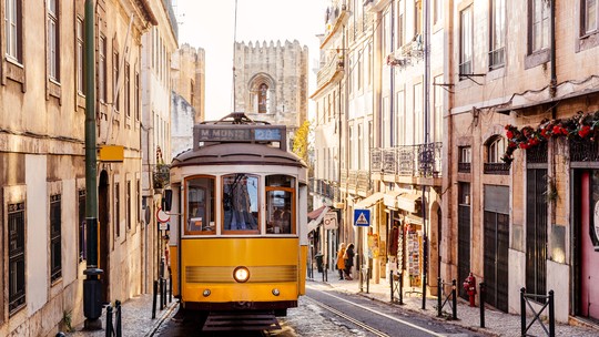 Portugal vai acabar com isenções fiscais para residentes estrangeiros em meio à crise imobiliária